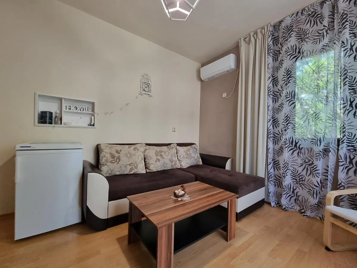 بورغاس Reni'S Apartment-With Private Parking In Center 0*,
