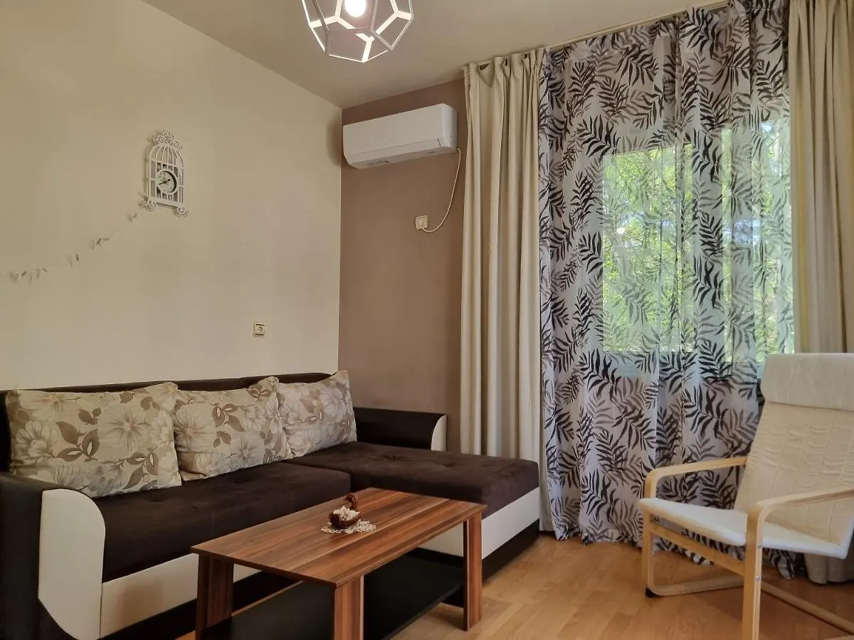 Reni'S Apartment-With Private Parking In Center Burgas City Bulgaria